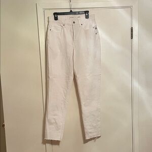 Old Navy TALL Women's White Straight Leg Jeans